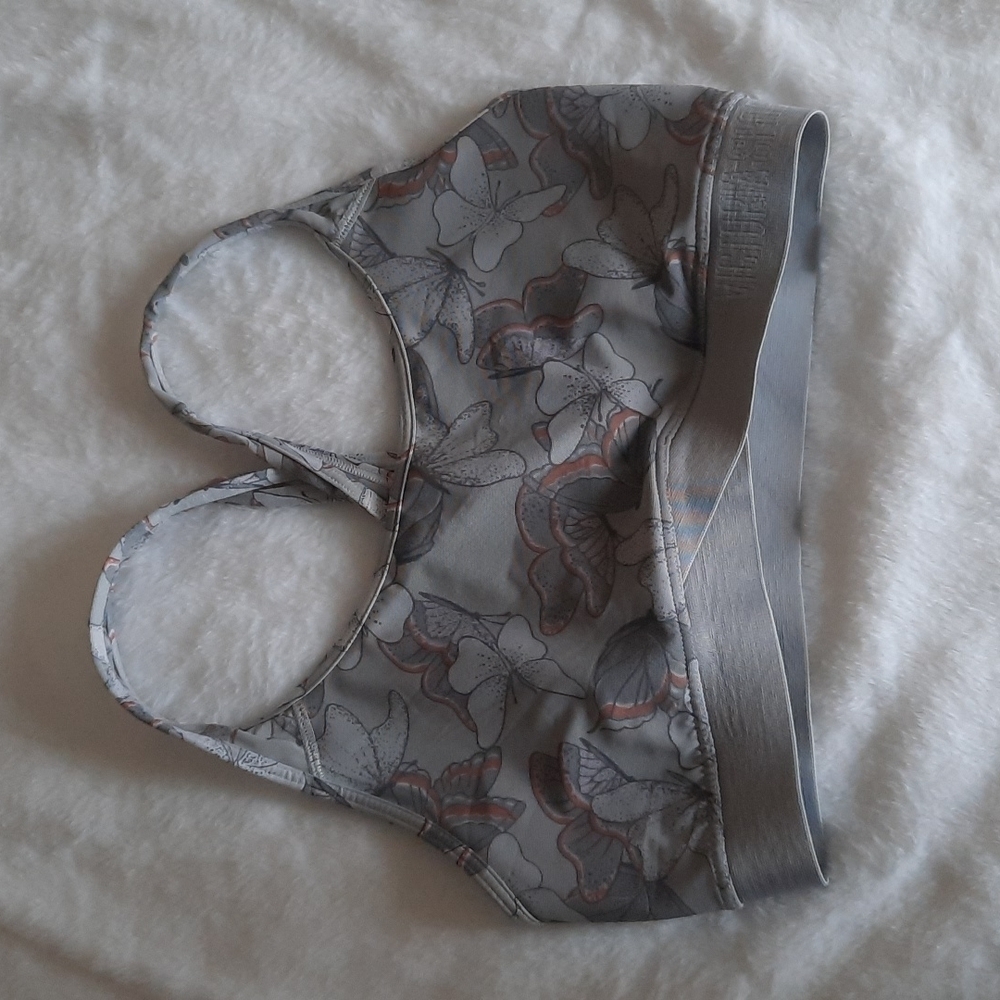 Victoria secret bra size medium
